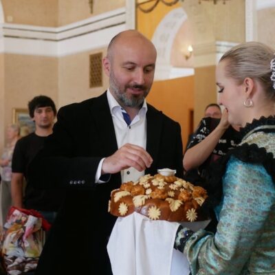 Труппа из Владикавказа посетила Волгоград с «Большими гастролями»